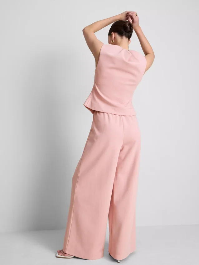 Pantaloni de trening din amestec de bumbac, cu croi larg Pantaloni de trening din amestec de bumbac, cu croi larg