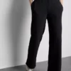 Pantaloni de trening esențiali cu croi drept Pantaloni de trening esențiali cu croi drept