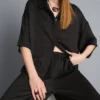 Pantaloni din satin cu croi drept și textură Pantaloni din satin cu croi drept și textură