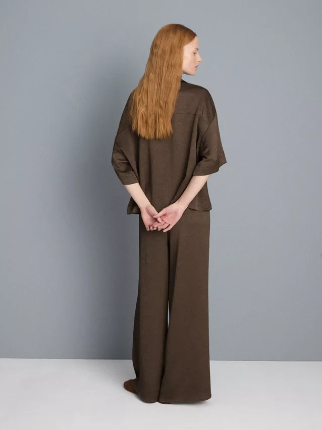 Pantaloni din satin cu croi drept și textură Pantaloni din satin cu croi drept și textură
