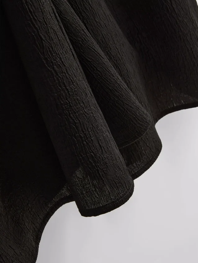 Pantaloni din satin cu croi drept și textură Pantaloni din satin cu croi drept și textură