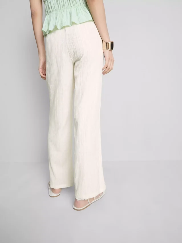 Pantaloni drepți cu efect de șifonare Pantaloni drepți cu efect de șifonare