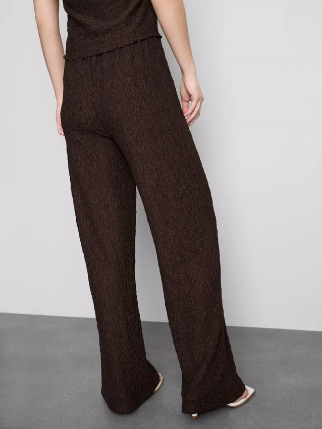 Pantaloni drepți cu șnur, cu aspect șifonat Pantaloni drepți cu șnur, cu aspect șifonat