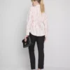 Pantaloni elastici cu pliuri și talie medie Pantaloni elastici cu pliuri și talie medie