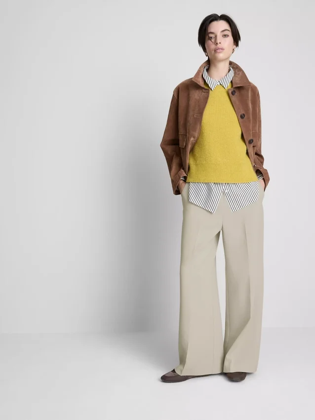 Pantaloni eleganți cu croi larg Pantaloni eleganți cu croi larg