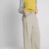 Pantaloni eleganți cu croi larg Pantaloni eleganți cu croi larg