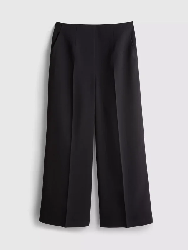 Pantaloni eleganți cu croi larg Pantaloni eleganți cu croi larg