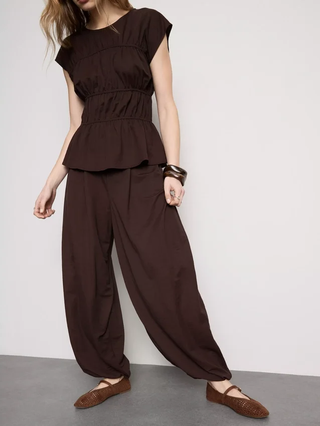Pantaloni harem texturați Pantaloni harem texturați