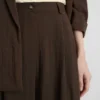 Pantaloni largi, cu textură și talie medie