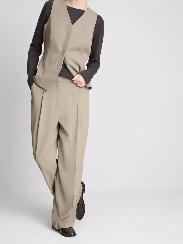 Pantaloni Lila cu croi drept Pantaloni Lila cu croi drept
