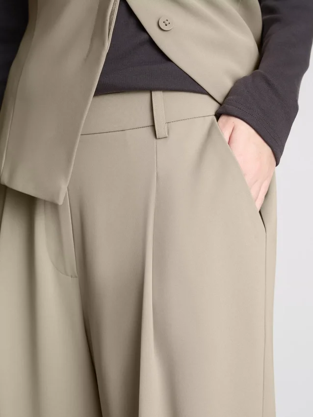 Pantaloni Lila cu croi drept Pantaloni Lila cu croi drept