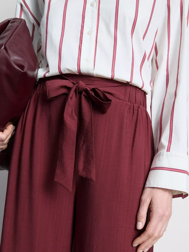 Pantaloni palazzo cu detaliu fundă Pantaloni palazzo cu detaliu fundă