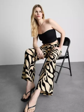 Pantaloni palazzo cu imprimeu
