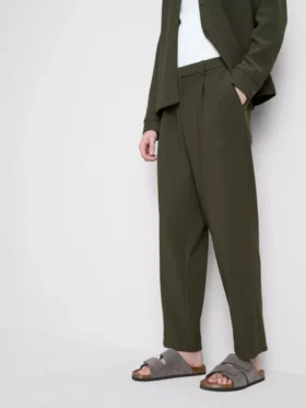 Pantaloni plisați The Edit Pantaloni plisați The Edit