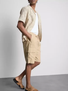Pantaloni scurți cargo din amestec de in