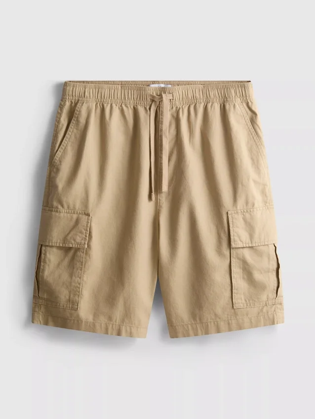 Pantaloni scurți cargo din amestec de in Pantaloni scurți cargo din amestec de in