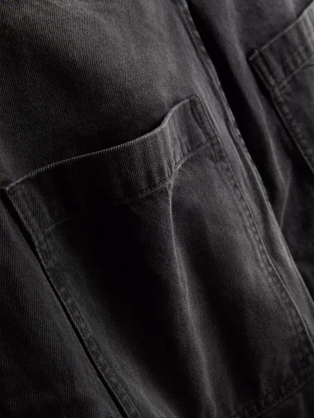 Pantaloni scurți cargo din denim Pantaloni scurți cargo din denim