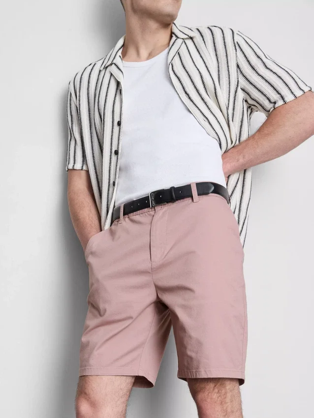 Pantaloni scurți chino cu conținut ridicat de bumbac Pantaloni scurți chino cu conținut ridicat de bumbac