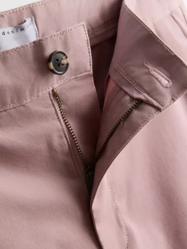 Pantaloni scurți chino cu conținut ridicat de bumbac Pantaloni scurți chino cu conținut ridicat de bumbac