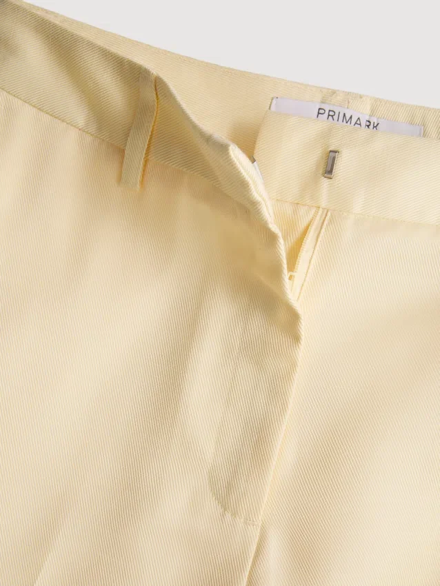 Pantaloni Scurți croiți din amestec de bumbac Pantaloni Scurți croiți din amestec de bumbac