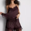 Pantaloni Scurți cu bordură din dantelă Paula Echevarría Pantaloni Scurți cu bordură din dantelă Paula Echevarría
