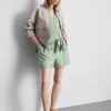 Pantaloni scurți cu curea, fără nasturi Pantaloni scurți cu curea, fără nasturi