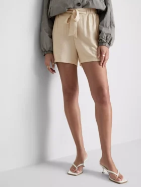 Pantaloni scurți cu curea, fără nasturi