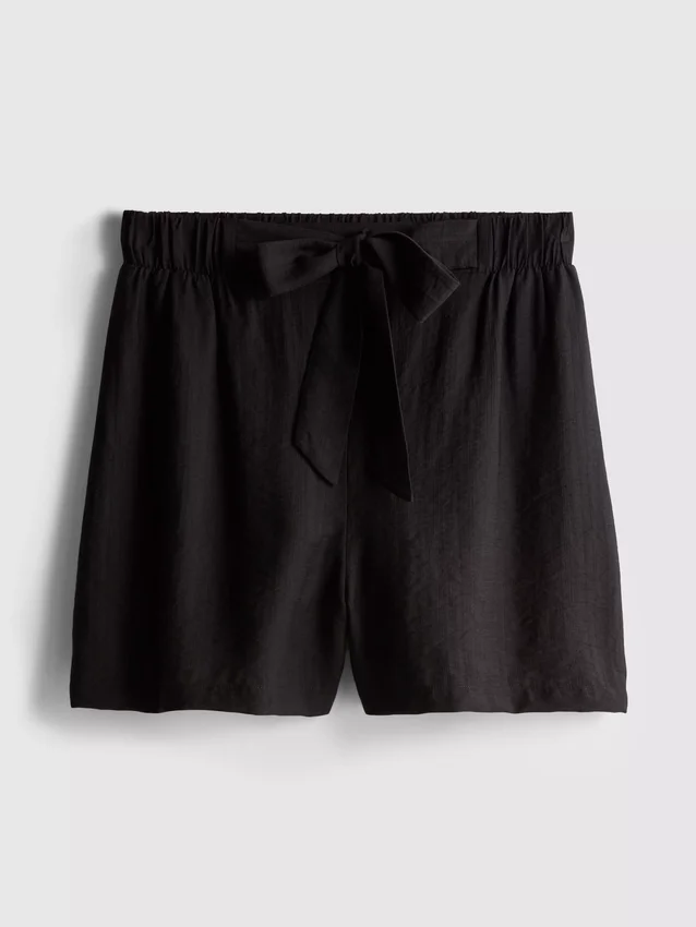 Pantaloni scurți cu curea, fără nasturi Pantaloni scurți cu curea, fără nasturi