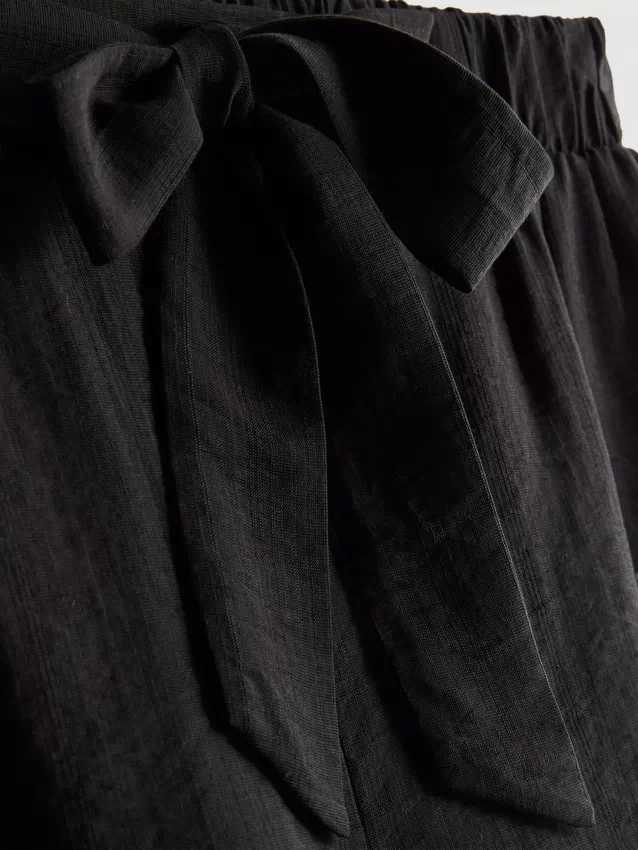 Pantaloni scurți cu curea, fără nasturi Pantaloni scurți cu curea, fără nasturi