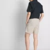 Pantaloni scurți cu dungi din amestec de in Pantaloni scurți cu dungi din amestec de in