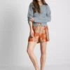 Pantaloni scurți cu talie înaltă și imprimeu Pantaloni scurți cu talie înaltă și imprimeu