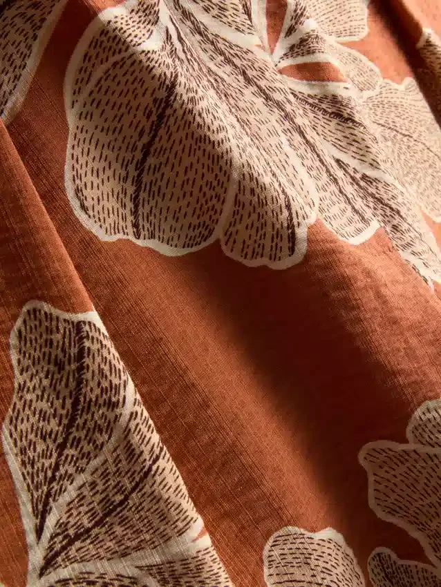 Pantaloni scurți cu talie înaltă și imprimeu Pantaloni scurți cu talie înaltă și imprimeu