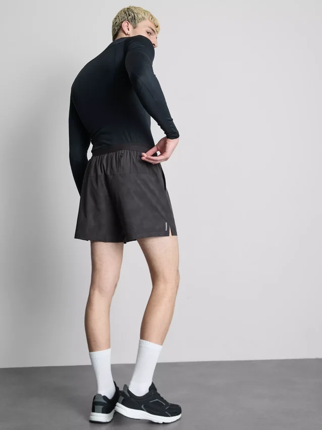 Pantaloni scurți de alergare cu elemente reflectorizante Pantaloni scurți de alergare cu elemente reflectorizante