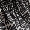 Pantaloni scuri de baie cu imprimeu abstract Pantaloni scuri de baie cu imprimeu abstract