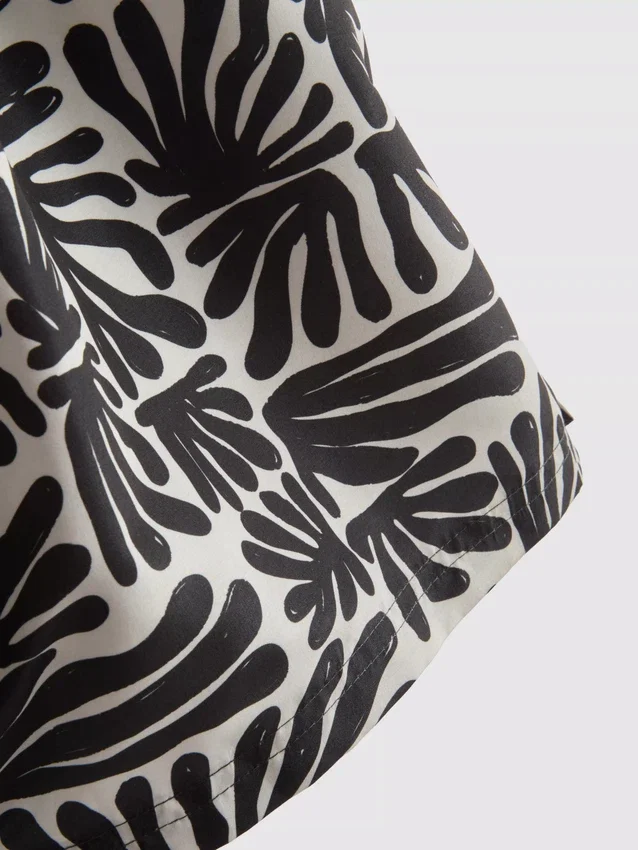 Pantaloni scuri de baie cu imprimeu abstract Pantaloni scuri de baie cu imprimeu abstract