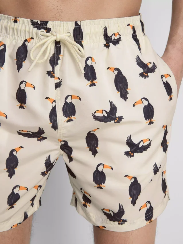 Pantaloni scurți de baie cu imprimeu Toucan și talie cu șnur Pantaloni scurți de baie cu imprimeu Toucan și talie cu șnur