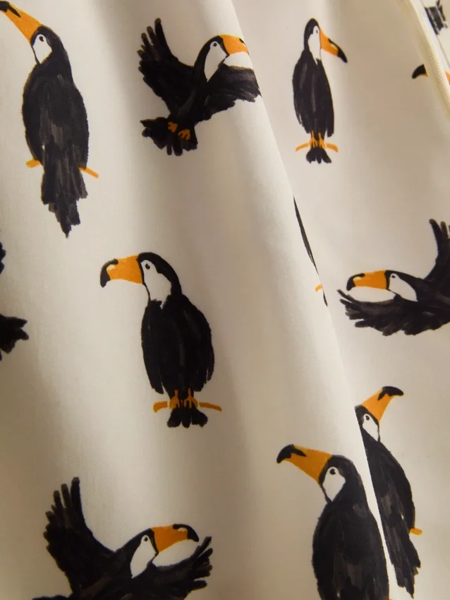 Pantaloni scurți de baie cu imprimeu Toucan și talie cu șnur Pantaloni scurți de baie cu imprimeu Toucan și talie cu șnur