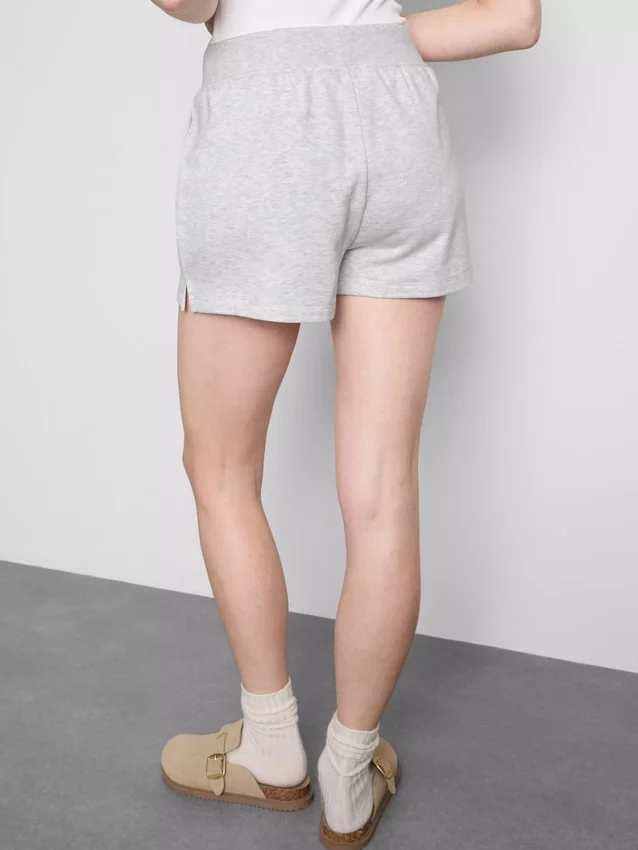 Pantaloni scurți de casă din bumbac cu tiv despicat Pantaloni scurți de casă din bumbac cu tiv despicat