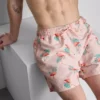 Pantaloni scurți de înot texturati cu imprimeu de flamingo Pantaloni scurți de înot texturati cu imprimeu de flamingo
