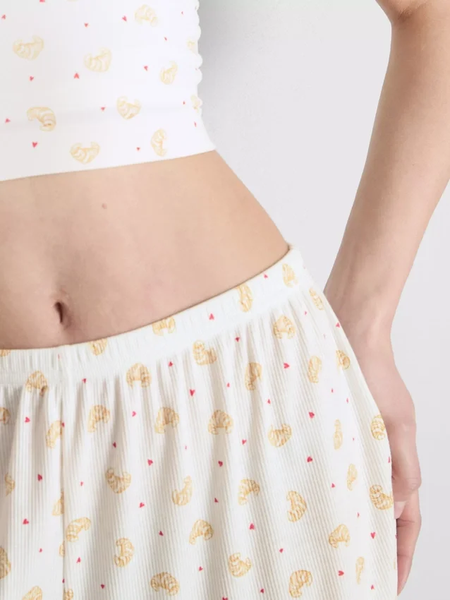 Pantaloni scurți de pijama cu imprimeu și nervuri Pantaloni scurți de pijama cu imprimeu și nervuri