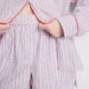 Pantaloni scurți de pijama din bumbac cu dungi, în stil „room service”