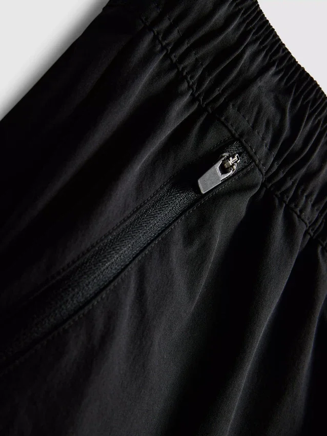 Pantaloni scurți de sport cu blocuri de culoare Pantaloni scurți de sport cu blocuri de culoare