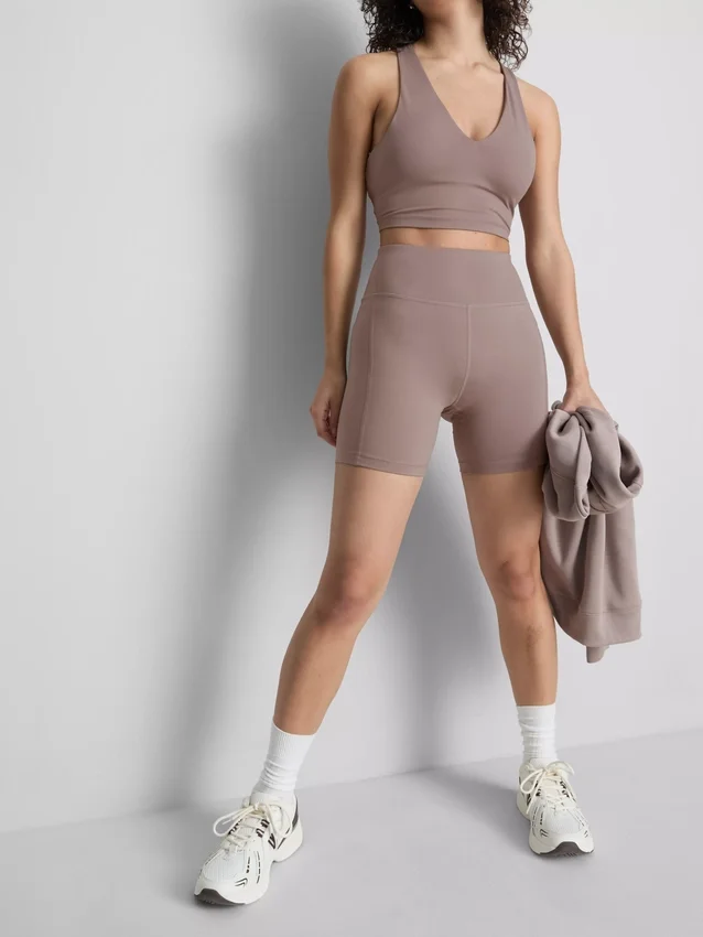 Pantaloni scurți de yoga cu talie înaltă Pantaloni scurți de yoga cu talie înaltă