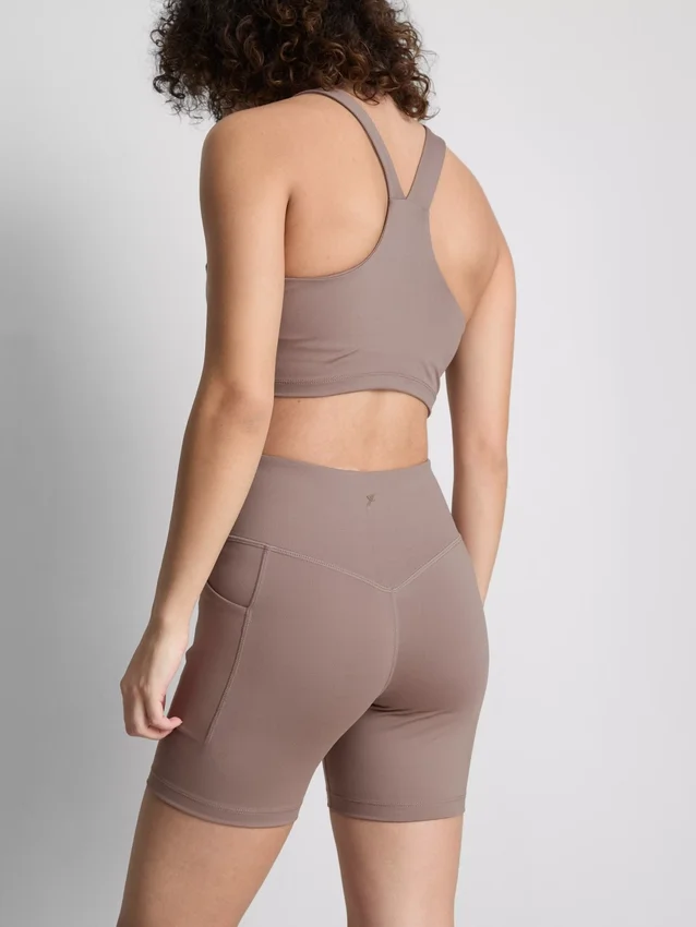 Pantaloni scurți de yoga cu talie înaltă Pantaloni scurți de yoga cu talie înaltă