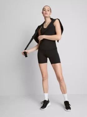 Pantaloni scurți de yoga cu talie înaltă, supli și cu susținere