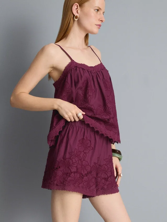 Pantaloni scurți din bumbac cu talie înaltă și broderii Pantaloni scurți din bumbac cu talie înaltă și broderii