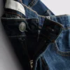 Pantaloni scurți din denim cu croială dreaptă Pantaloni scurți din denim cu croială dreaptă
