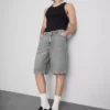 Pantaloni scurți din denim cu croială lejeră Pantaloni scurți din denim cu croială lejeră