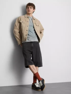 Pantaloni scurți din denim cu croială lejeră Pantaloni scurți din denim cu croială lejeră