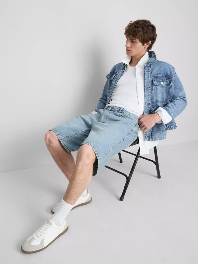 Pantaloni scurți din denim cu croială lejeră Pantaloni scurți din denim cu croială lejeră